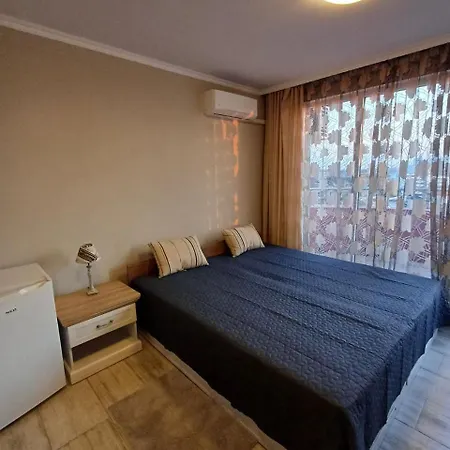 Admiral Plaza 35 -studio-sunny Апартаменты Солнечный берег