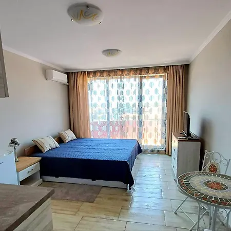 Admiral Plaza 35 -studio-sunny Apartment *